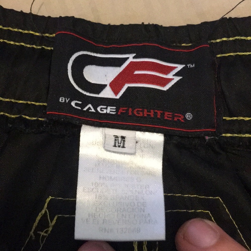 Shorts - Picture 3 of 3